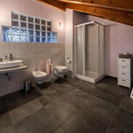 Apartment La Mansarda Di Petite - Loft Nel Cuore Di Cuneo